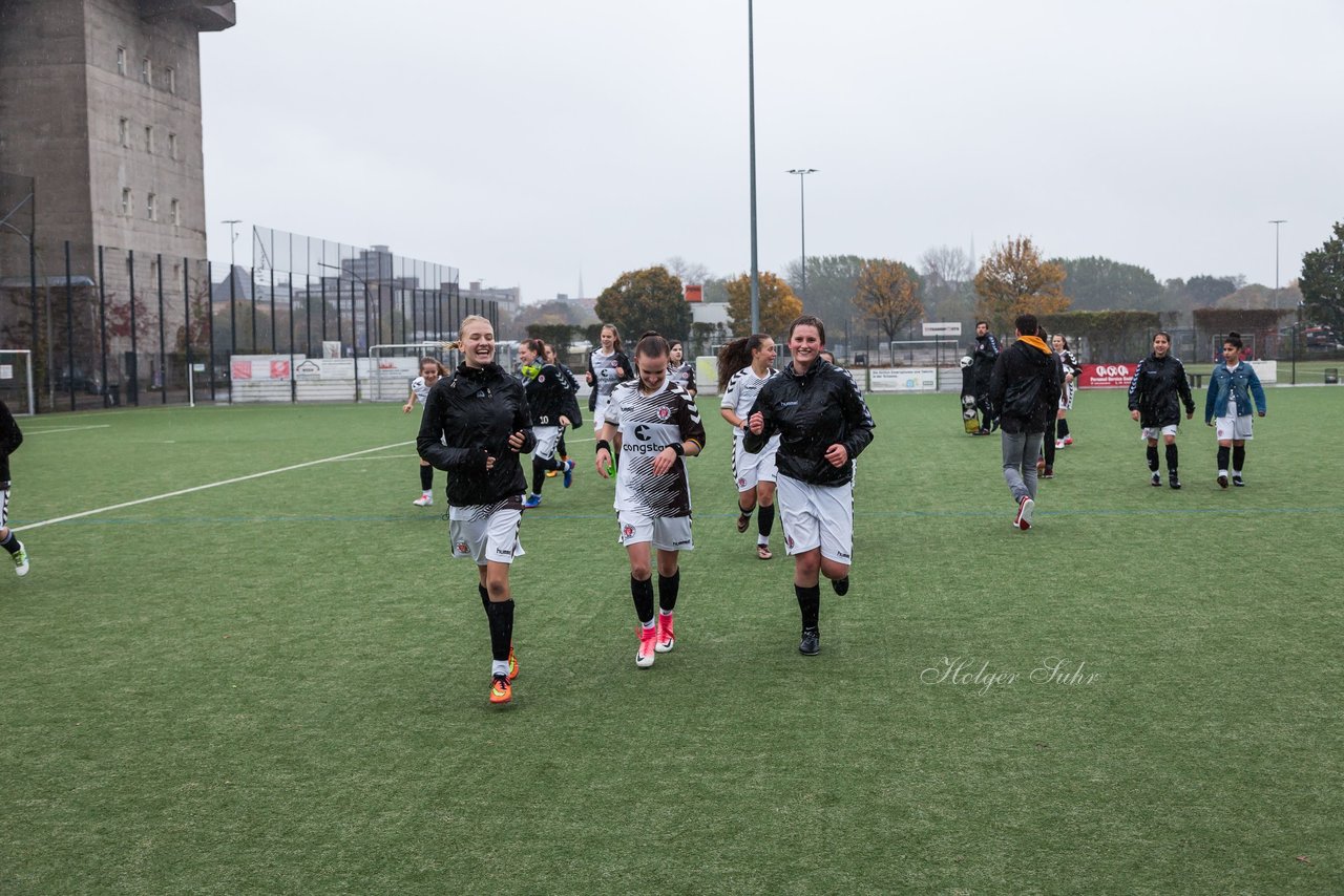 Bild 126 - B-Juniorinnen FC St.Pauli . Braedstrup IF : Ergebnis: 4:1